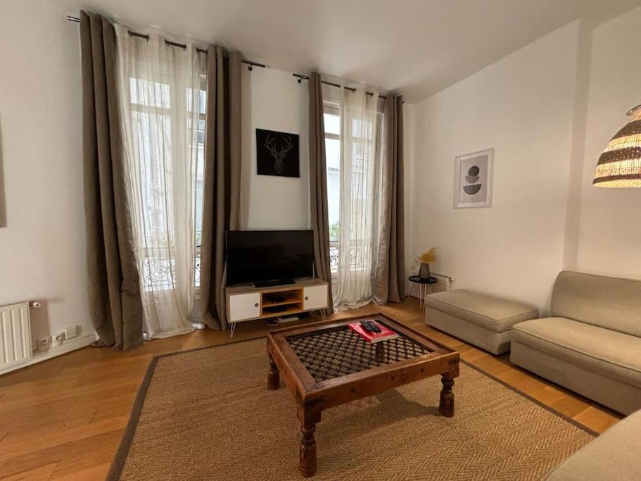 Champs Elysees Appartement